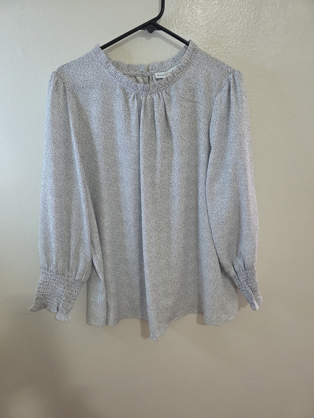 Light Gray Dot Smocked Cuff Blouse